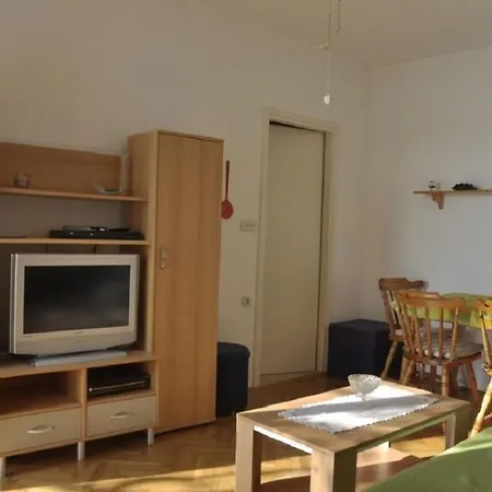 Petar 公寓 Barbat na Rabu