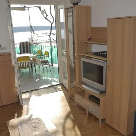 Apartment Petar - 6m From The Sea