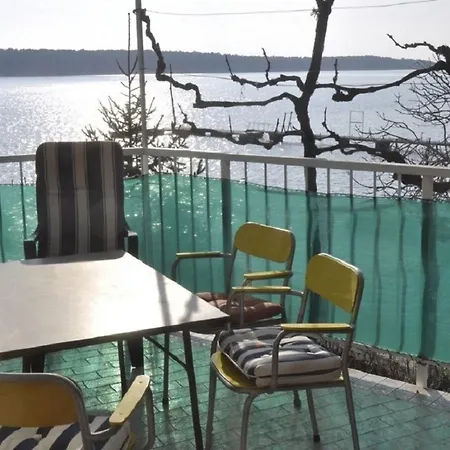 Apartment Petar - 6m From The Sea *