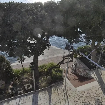 Petar - 6m From The Sea Apartment Barbat na Rabu