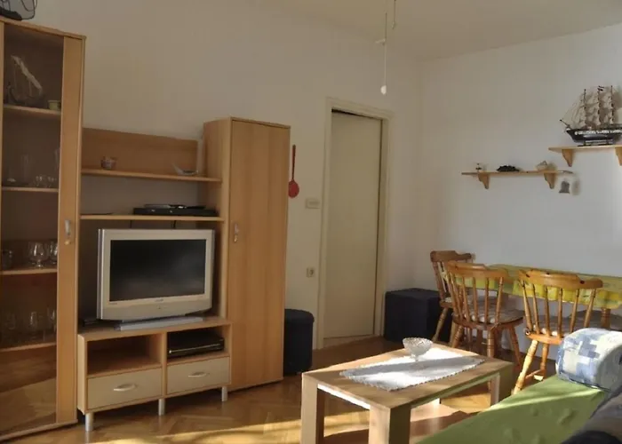 Petar Appartamento Barbat na Rabu